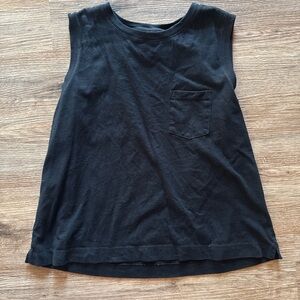 Old Navy Black Sleeveless Pocket Tank Top